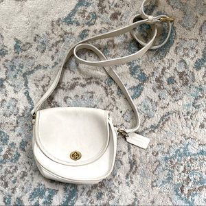 Vintage Coach Leather Crossbody bag